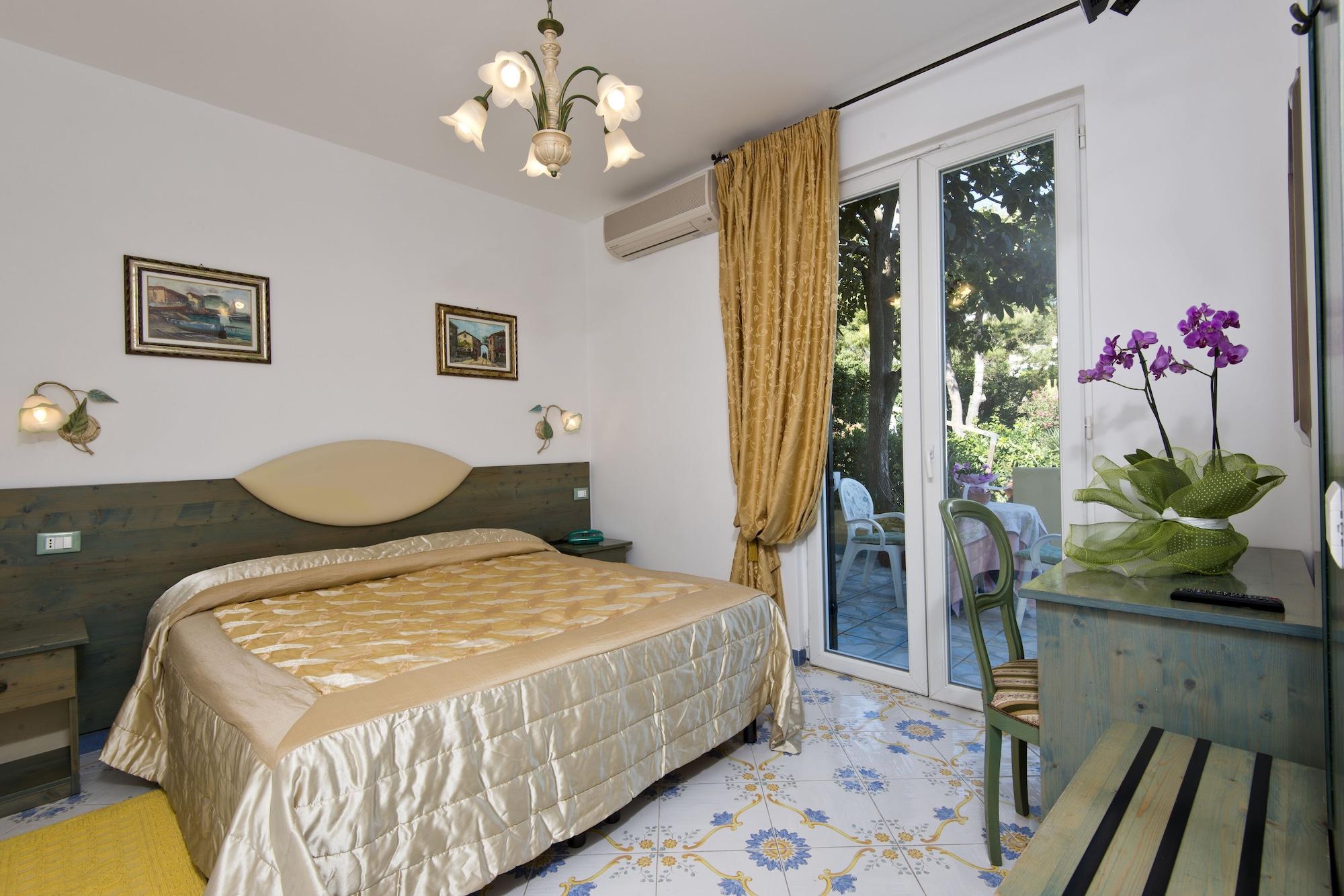 Hotel Giardino Delle Ninfe E La Fenice Ischia Exteriér fotografie