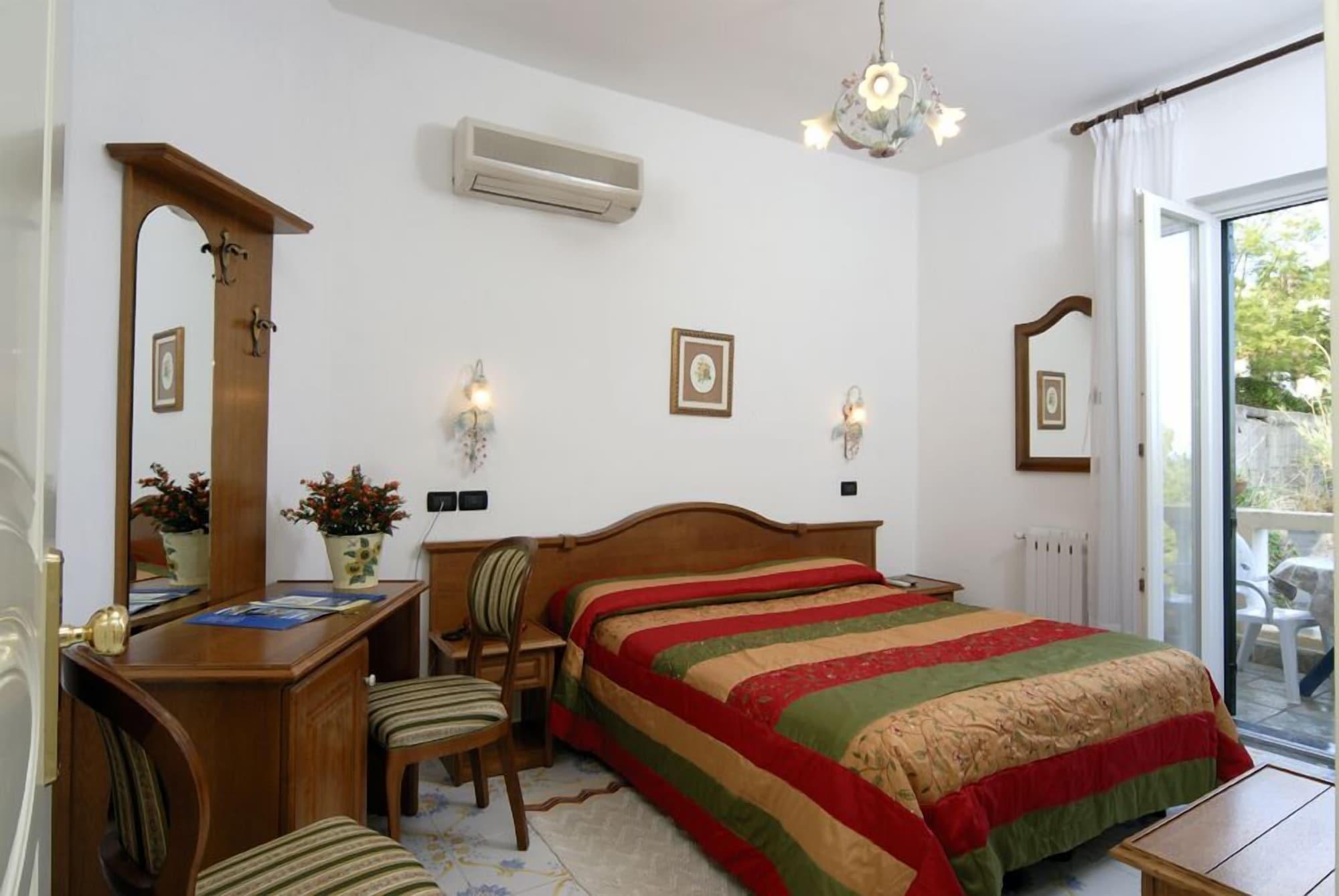 Hotel Giardino Delle Ninfe E La Fenice Ischia Exteriér fotografie