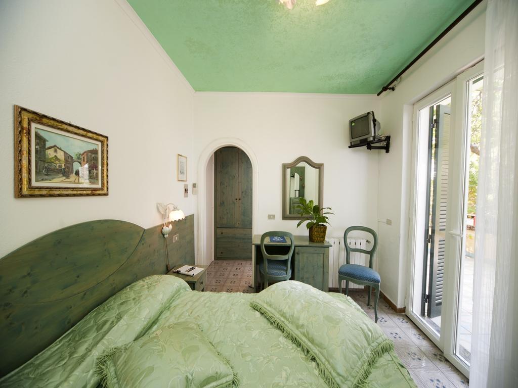 Hotel Giardino Delle Ninfe E La Fenice Ischia Exteriér fotografie
