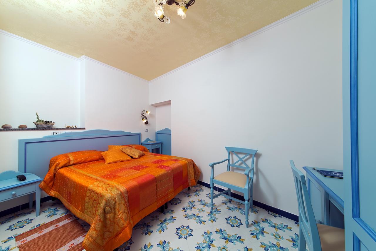 Hotel Giardino Delle Ninfe E La Fenice Ischia Exteriér fotografie